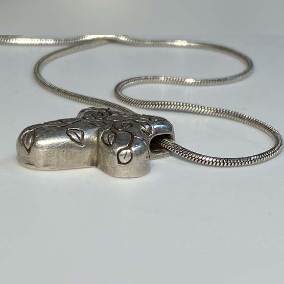 Bob Sieman Design Sterling Silver Cross Necklace - Picture 6 of 11
